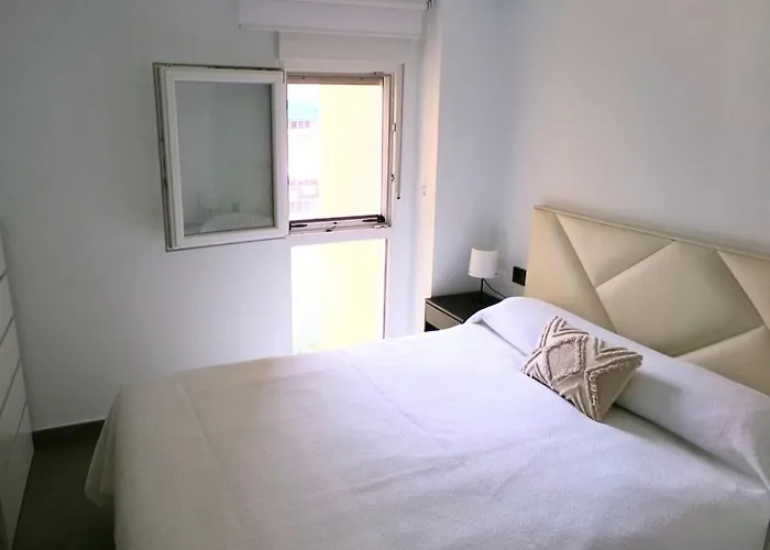 One Bedroom In Appartement *